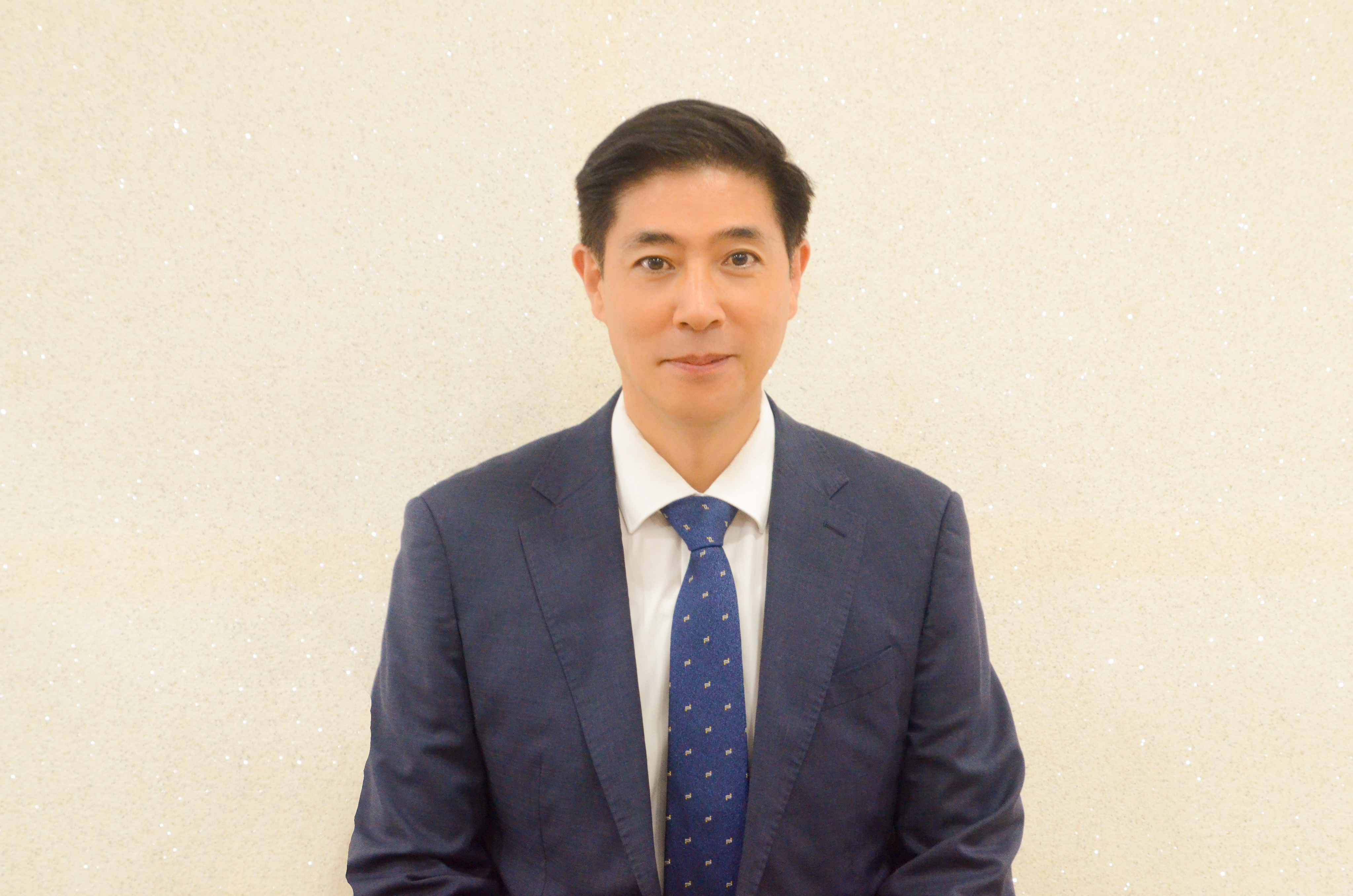 조영익 부목사